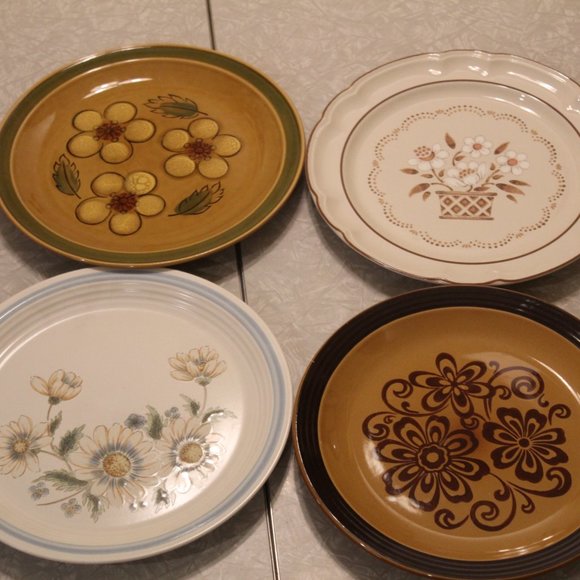 4 vintage LARGE 12" plates, serving plates, stoneware retro, 1970s, Mismatched - Picture 1 of 9